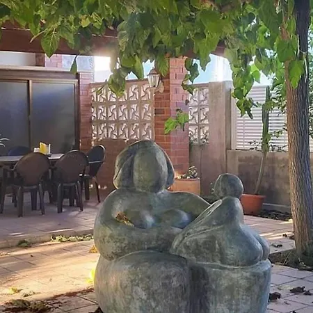 Alojamineto En Grao De Castelleon